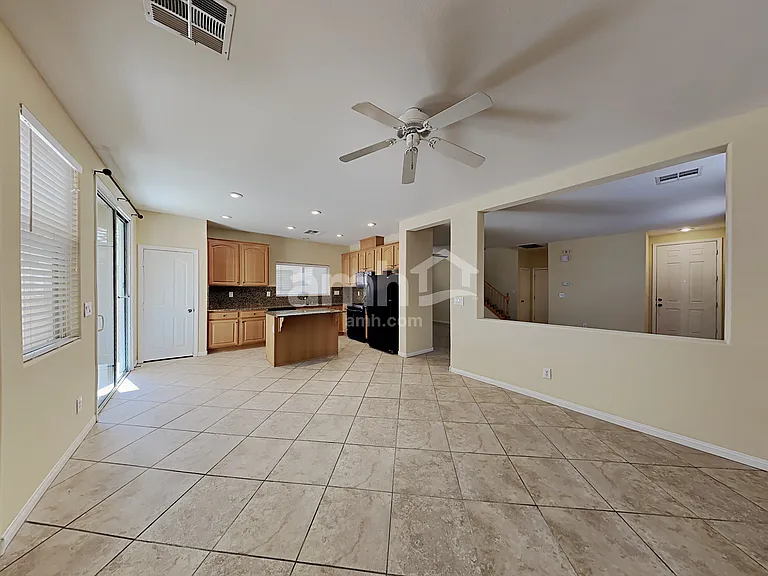 37 Harbor Pines Ct — Photo 5