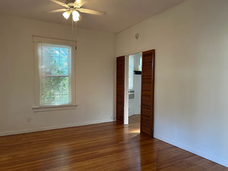 5901 Reiger Ave #TRIPLEX — Photo 7
