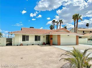 401 Holcomb Cir, Las Vegas, NV 89107