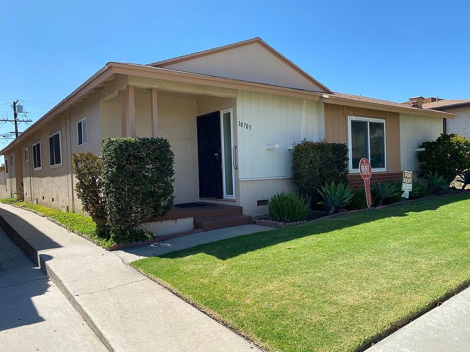 1st image of 10703 S Van Ness Ave #2
