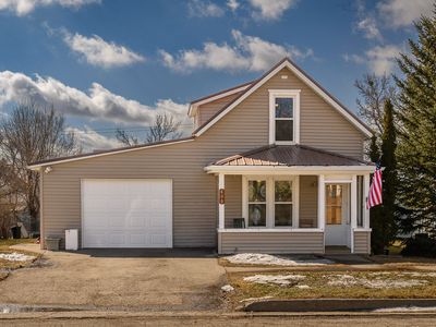 409 Main Ave, Washburn, ND, 58577
