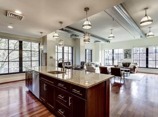 1615 N Queen St #M208, Arlington, VA 22209