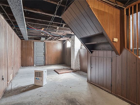 41st image of 3412 Gleason St