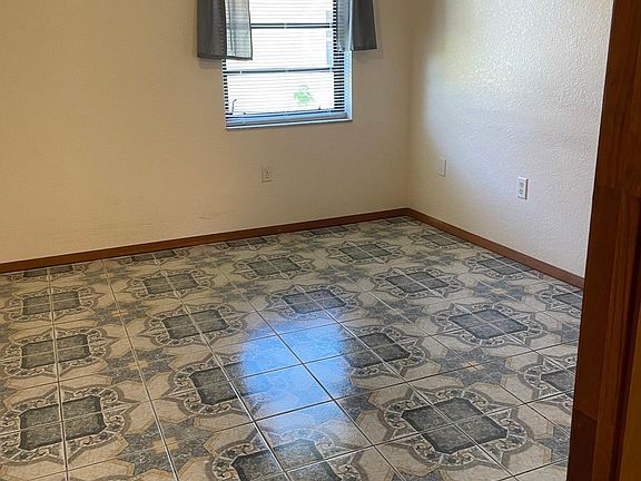 5th image of 322 Ortiz Blvd