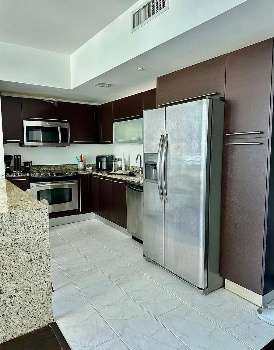 The Plaza 851 Brickell Co — Photo 3