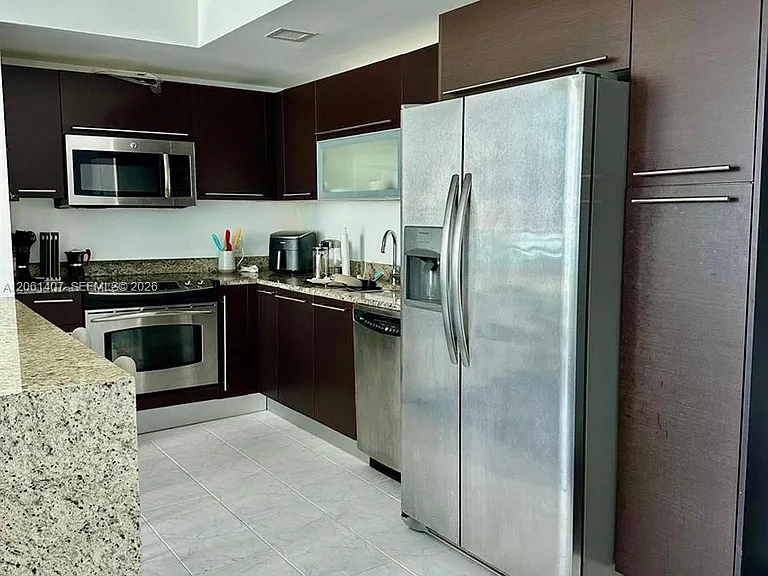 950 Brickell Bay Dr #2406 — Photo 3