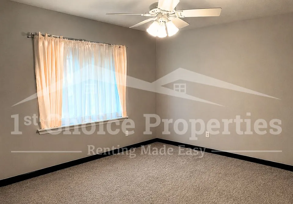 1346 Vinesville Road Birmingham, AL 35208 - 1 — Photo 4