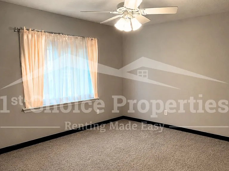 1340 Vinesville Rd — Photo 7