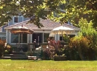 5584 Bullard Rd, Fenton, MI 48430