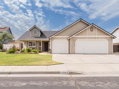 2962 Saginaw Avenue, Clovis, CA, 93611
