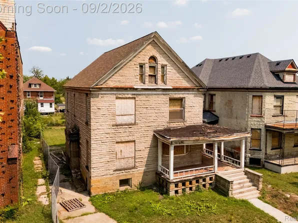 1582 Cadillac Blvd, Detroit, MI 48214