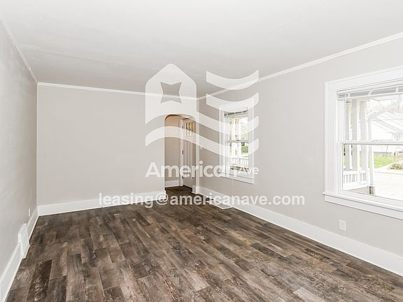 1522866_003_living_room_12707089.jpg
