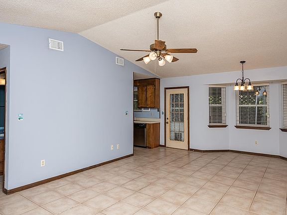 3rd image of 1030 Willow Lake Ct