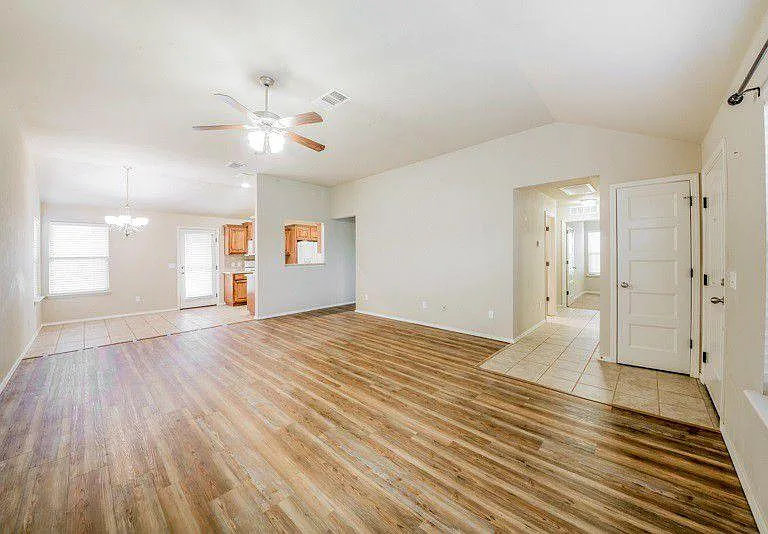 4220 W Prescot Dr — Photo 6