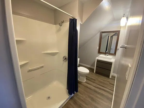 470 Cumberland St N #1, Thunder Bay, ON P7A 4R6