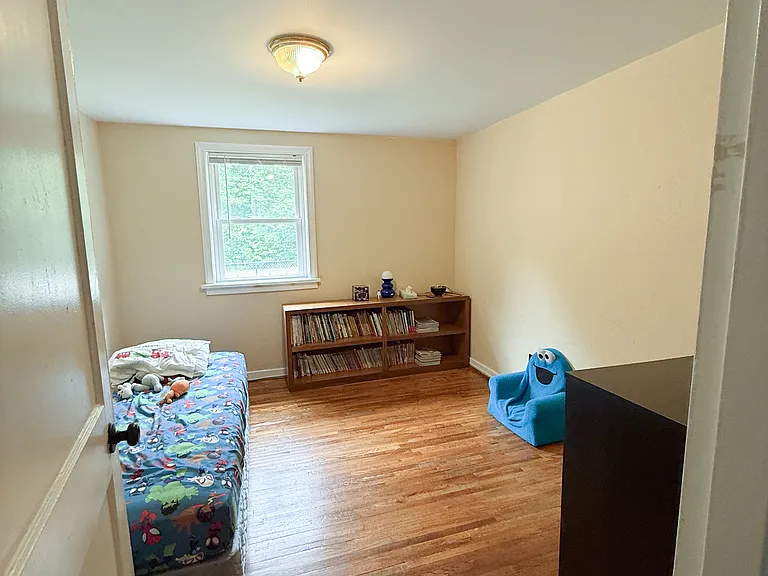 1st Bedroom (across Full Bath)