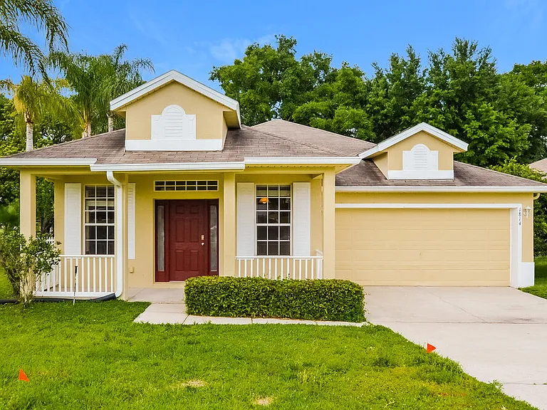 1814 Madison Ivy Cir — Photo 1