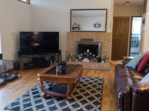 2nd image of 115 Natches St