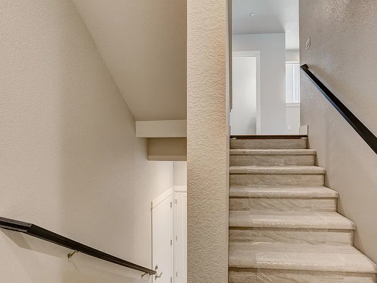 830 Cherokee Dr — Photo 19