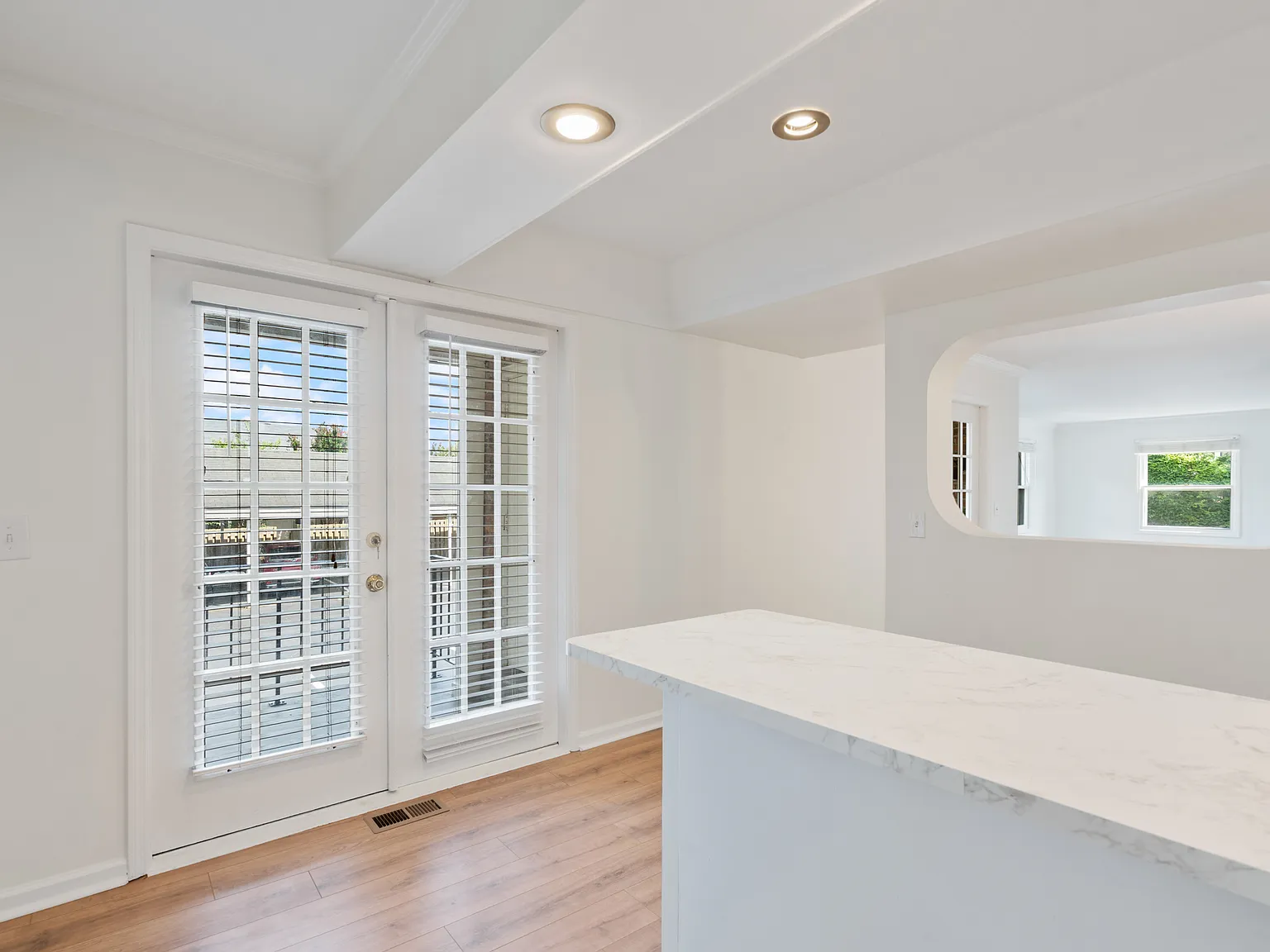 3 bed, 1700 sqft, $2,900 — Photo 4