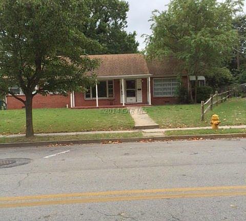 5th image of 512 S Park Dr