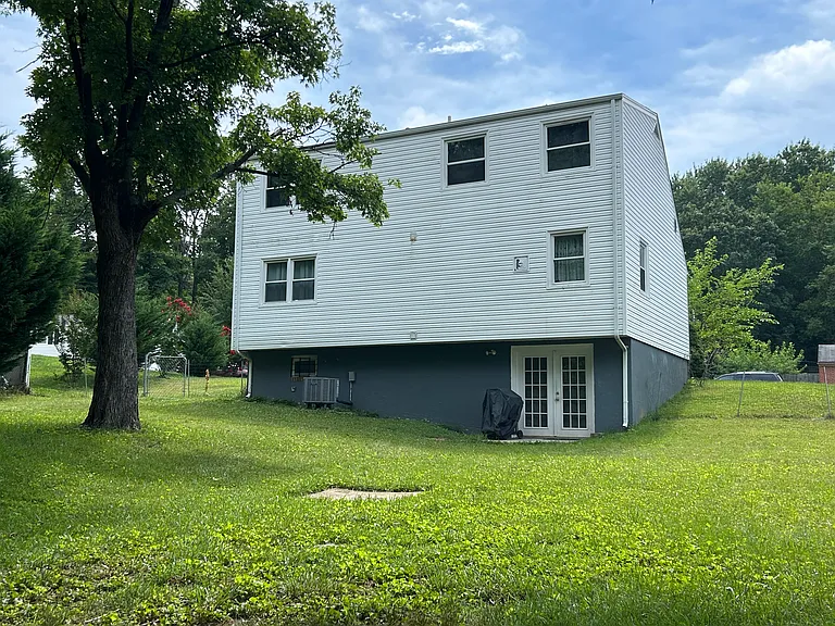 13714 Mayfair Ct — Photo 7