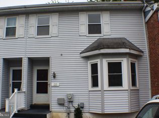 22 Lower Valley Ln, Newark, DE 19711