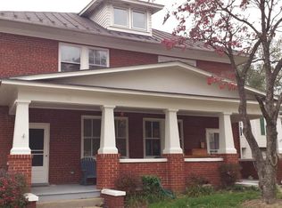 111 Academy St, Berryville, VA