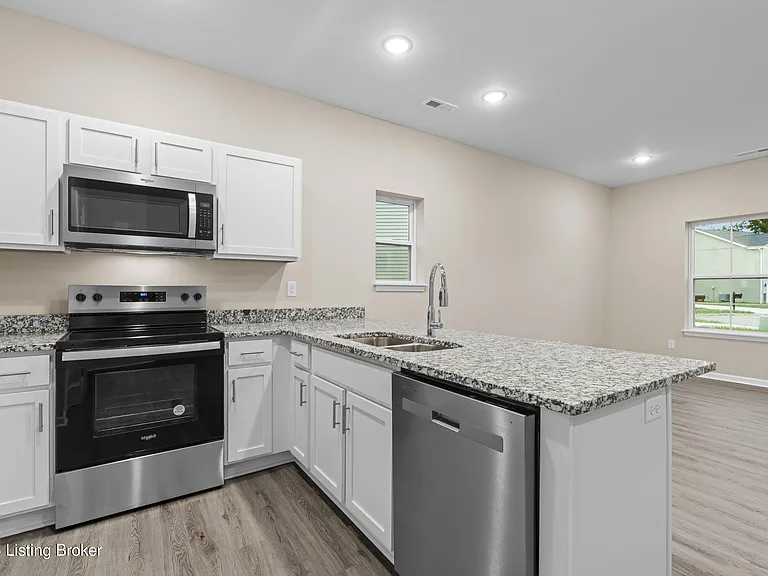 3200 Maldon Ct — Photo 9