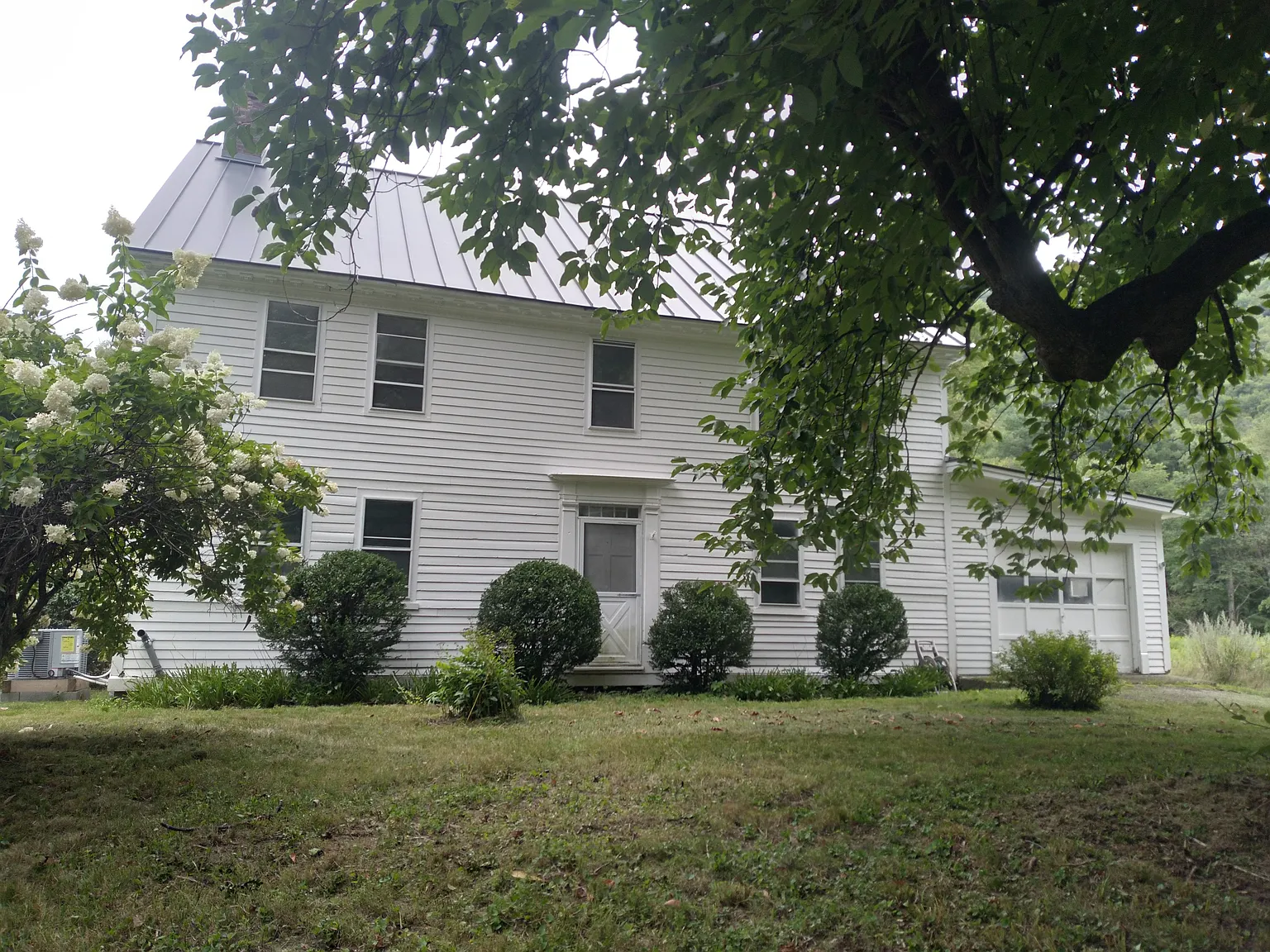 Tower Rd, Charlemont — Photo 1
