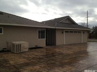 2139 E Harney Ln, Lodi, CA 95242