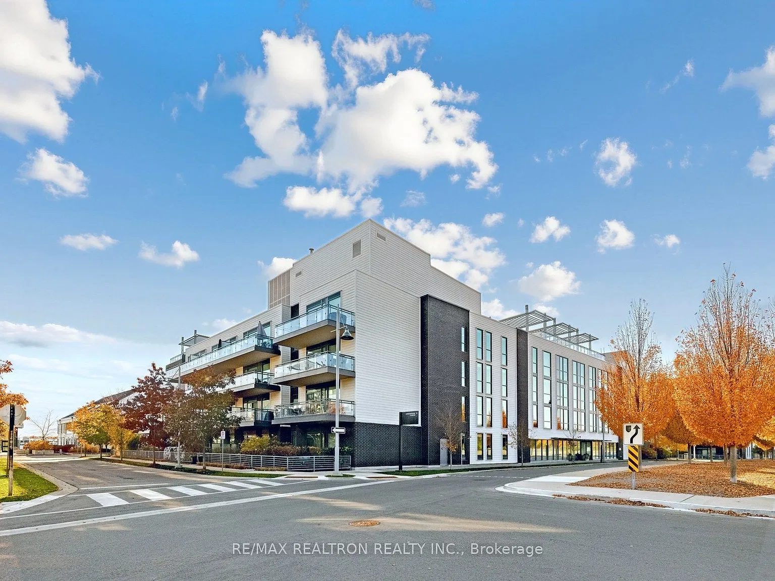 2 bed, $2,300 — Photo 1