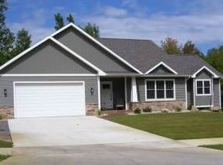 353 Green Ridge Dr SE, Caledonia, MI 49316