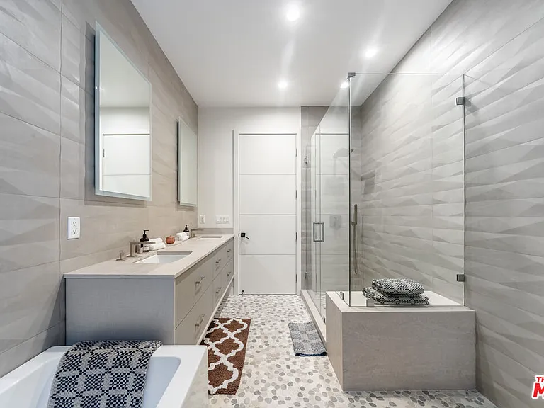 10563 Ashton Ave #1 — Photo 25