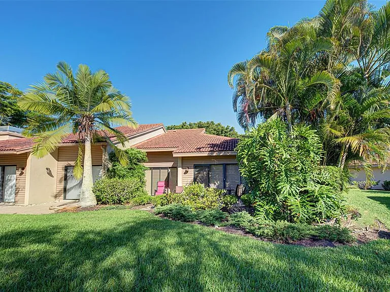 1740 Landings Blvd #39 — Photo 5