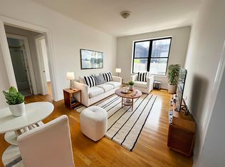 21-05 21st Rd #3C, Astoria, NY 11105