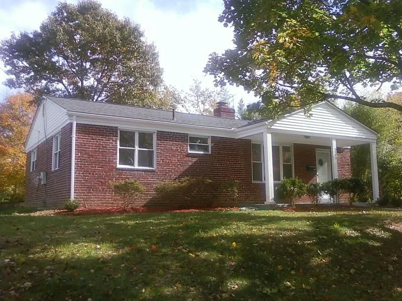 3303 Stanford St photo 1