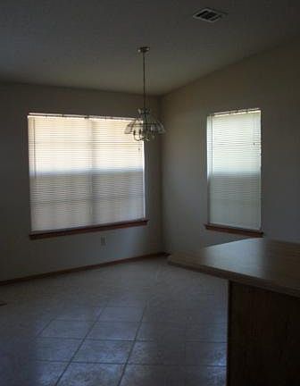 3rd image of 208 Woodland Park Cir