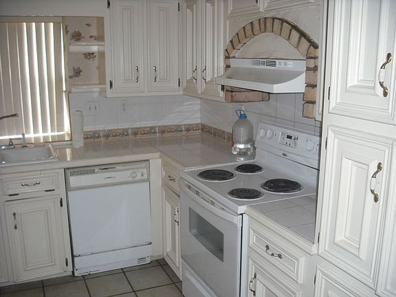 3rd image of 3515 Rosewood St