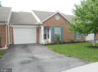 12 Tunbridge Ln, Carlisle, PA 17015