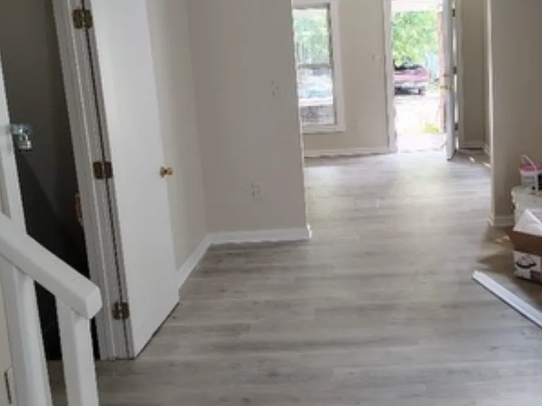 32 N Bradley Ave #1 — Photo 2