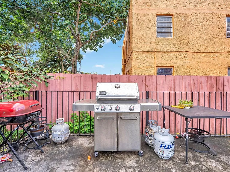 1554 SW 5th St #11C — Photo 9