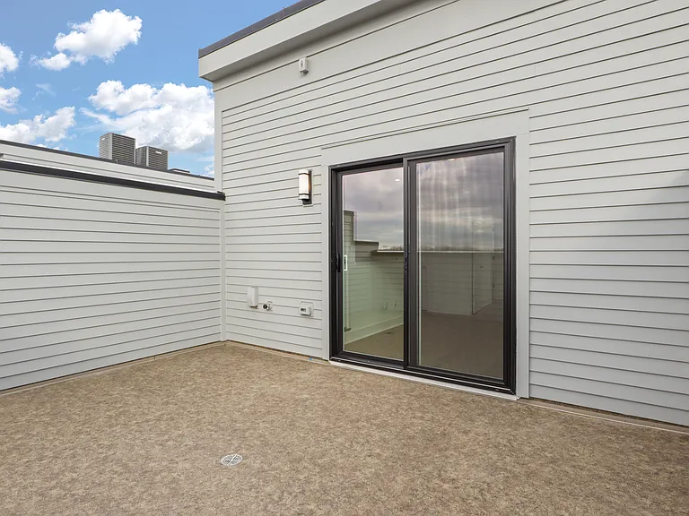 2064 Tysons Ridgeline Rd — Photo 29