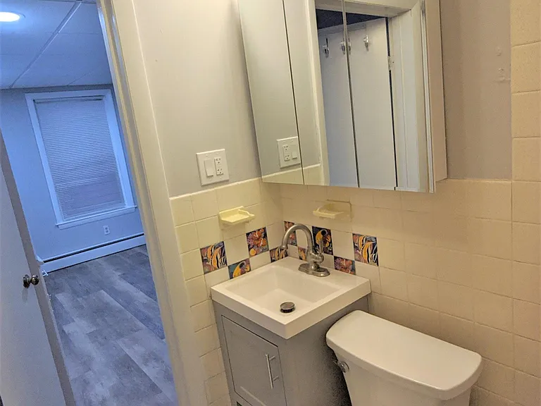 49 Hudson St — Photo 2