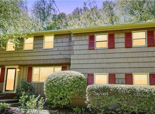 102 McFadden Dr, Wilton, CT 06897