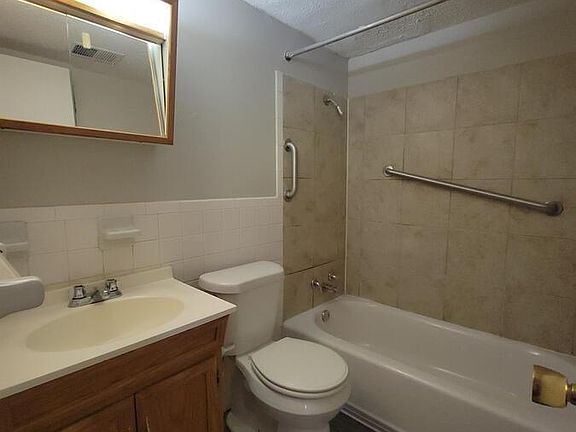 3rd image of 1105 S Brookside Ave APT 2A
