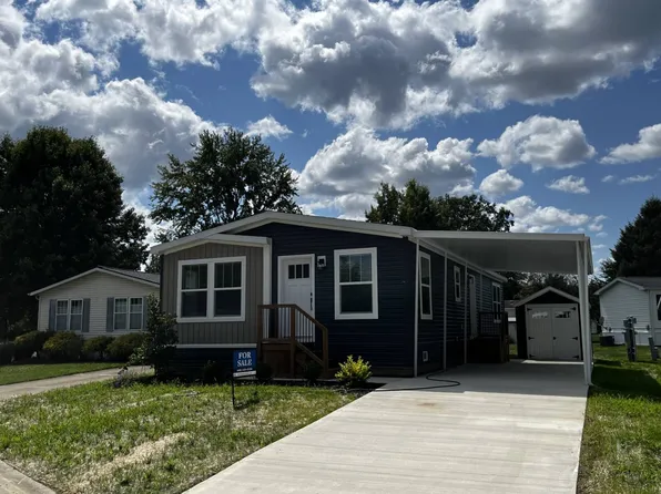 3 Sunrise Blvd, Olmsted Falls, OH 44138