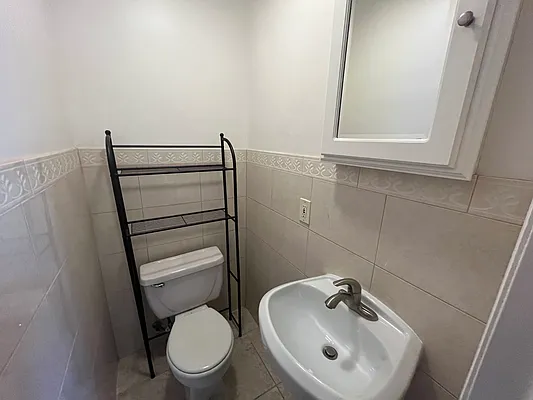 Rented by Compass | media 33