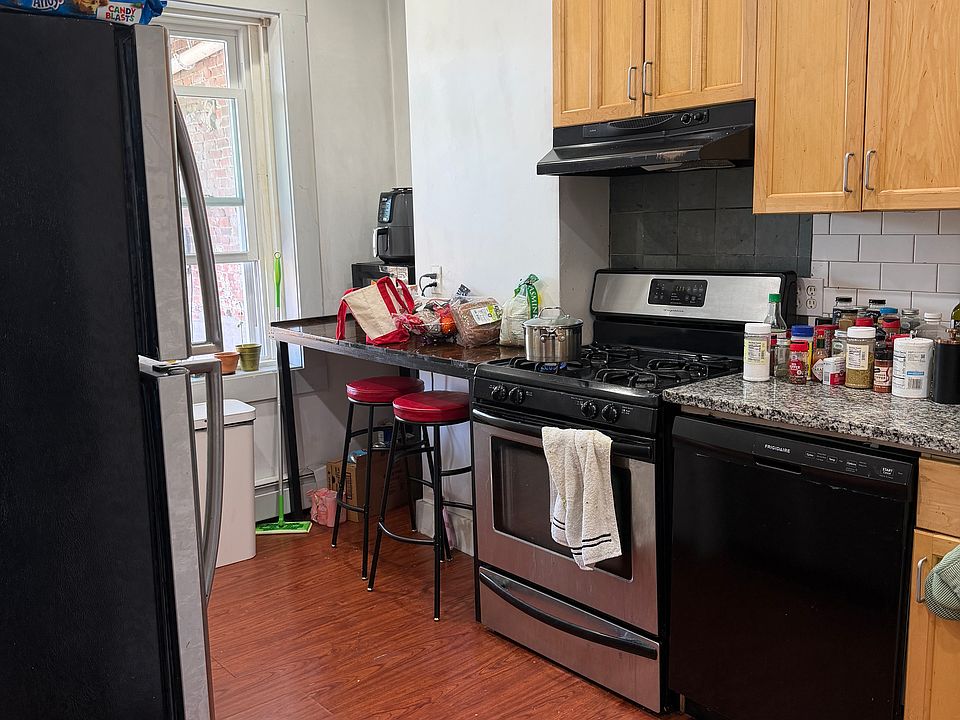 1st image of 750 Huntington Ave #2