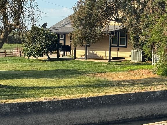 4th image of 30672 Grooms Rd